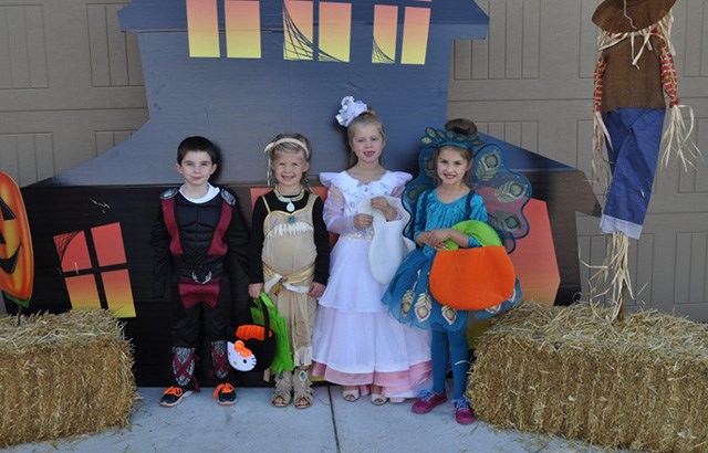 Trick-or-treat street in Anthem